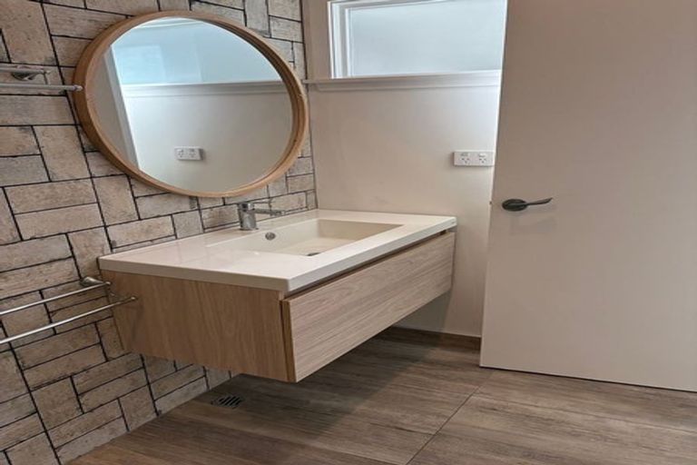 Photo of property in 21 Tireti Road, Titahi Bay, Porirua, 5022