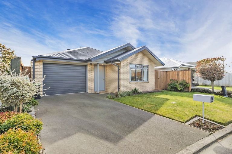 Photo of property in 16 Venerable Terrace, Yaldhurst, Christchurch, 8042