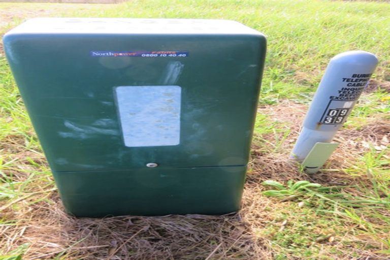 Photo of property in 2 Pipi Place, Baylys Beach, 0377