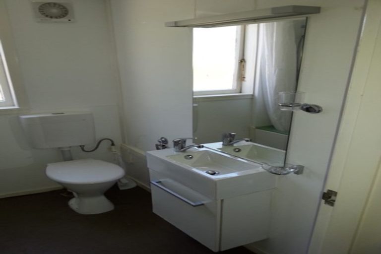 Photo of property in 1-3 Mudges Terrace, Newtown, Wellington, 6021