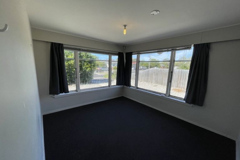 Photo of property in 111 Suva Street, Upper Riccarton, Christchurch, 8041