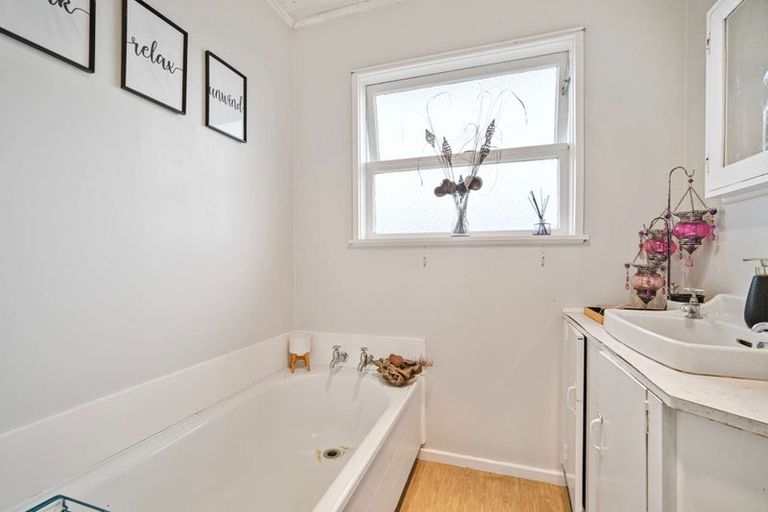 Photo of property in 83 Wycliffe Street, Onekawa, Napier, 4110