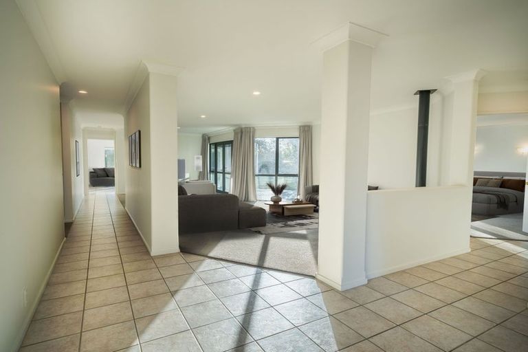 Photo of property in 315 Gardiners Road, Harewood, Christchurch, 8051