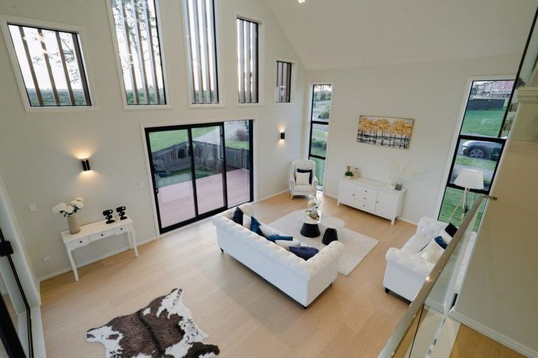 Photo of property in 28 Catalina Avenue, Rosehill, Papakura, 2113