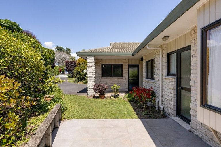 Photo of property in 6 Gerald Place, Omokoroa, 3114