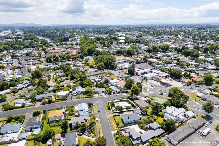 Photo of property in 18 Naylor Street, Hamilton East, Hamilton, 3216