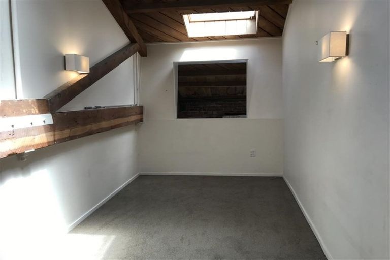 Photo of property in Maison Cabriole Building, 3/60 Courtenay Place, Te Aro, Wellington, 6011