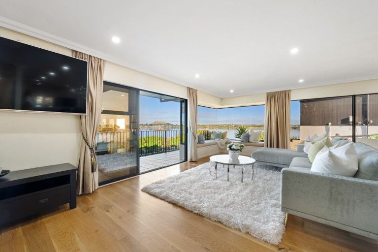 Photo of property in 38 Venus Place, Half Moon Bay, Auckland, 2012