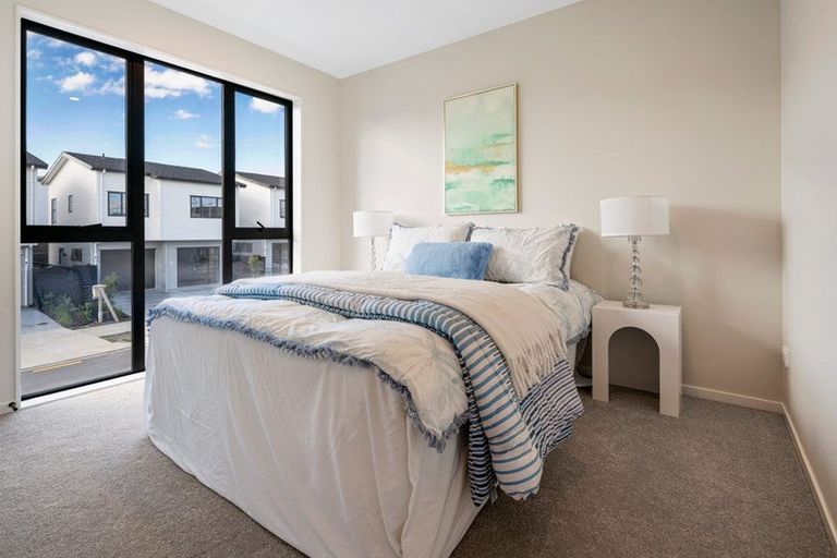 Photo of property in 6 Greenbrier Street, Westgate, 0814