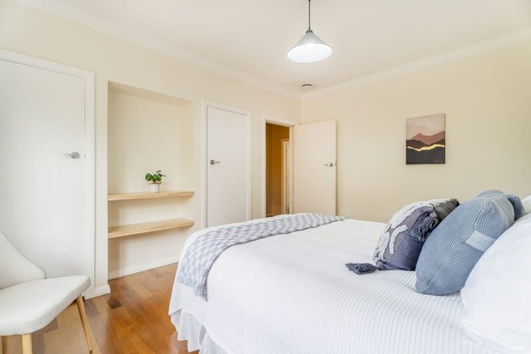 Photo of property in 3 Woodstock Terrace, Tawa, Wellington, 5028