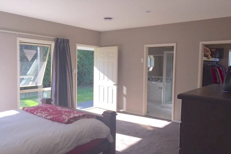 Photo of property in 33 William Dawson Crescent, Wigram, Christchurch, 8025