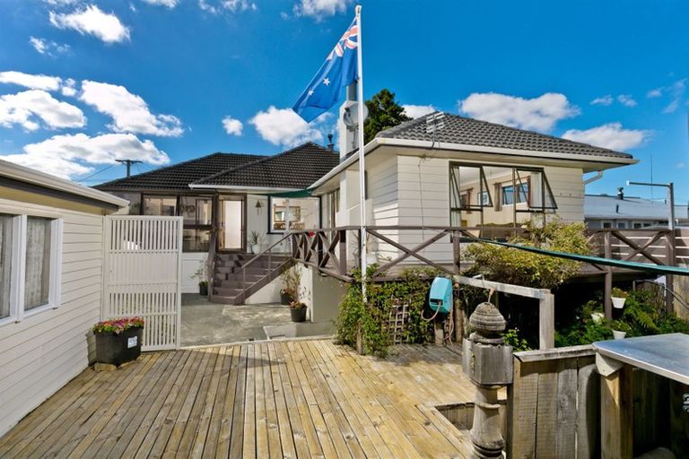 Photo of property in 101 Sturges Road, Henderson, Auckland, 0612