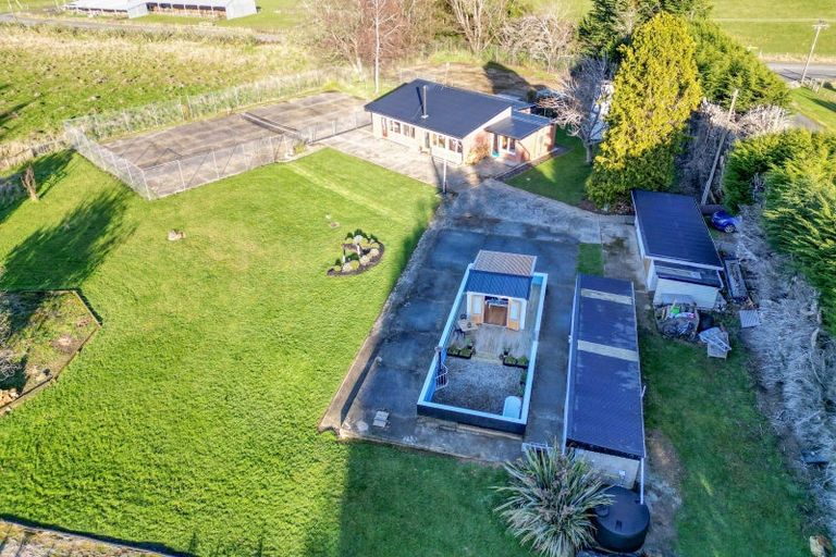 Photo of property in 6 Quarry Hills Fortification Road, Quarry Hills, Tokanui, 9884