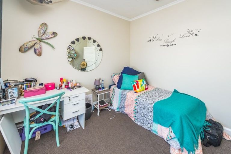 Photo of property in 13 Marshall Road, Hunterville, 4730