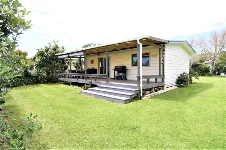 Photo of property in 39a Marlin Place, Whiritoa, Whangamata, 3691