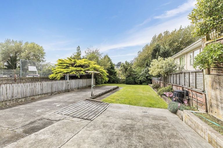 Photo of property in 112 Main Road, Tawa, Wellington, 5028