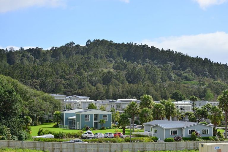 Photo of property in 94 Rewa Rewa Lane, Orewa, 0931