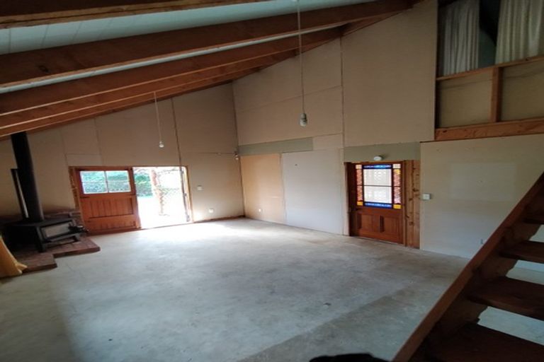 Photo of property in 211 Muhunoa Road West, Ohau, Levin, 5570