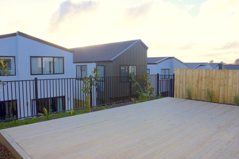 Photo of property in 14 Kea Road, Silverdale, 0932