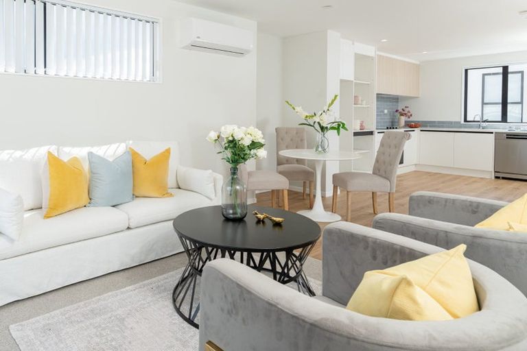 Photo of property in 35 Hinonga Loop, Silverdale, 0932