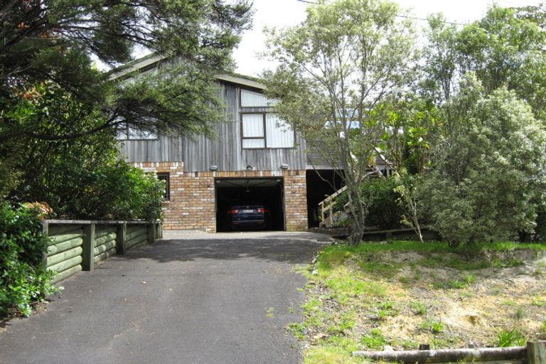 Photo of property in 9 Duncan Rise, Herald Island, Auckland, 0618
