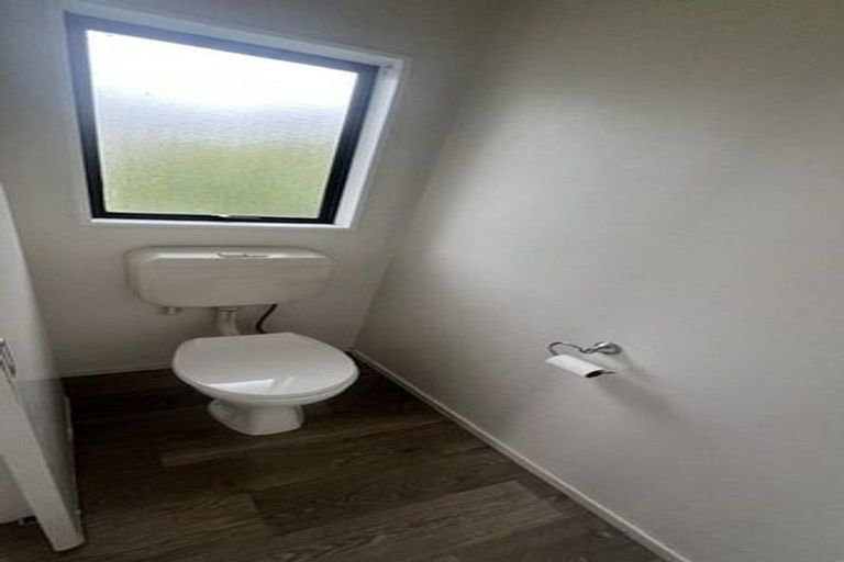 Photo of property in 9 Douglas Street, Levin, 5510