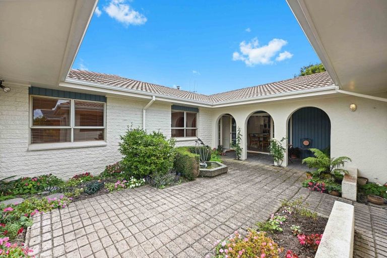 Photo of property in 51 Glen Lynne Avenue, Queenwood, Hamilton, 3210
