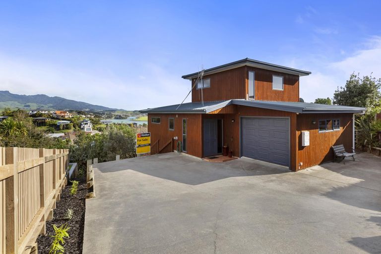 Photo of property in 16 Upper Bow Street, Raglan, 3225