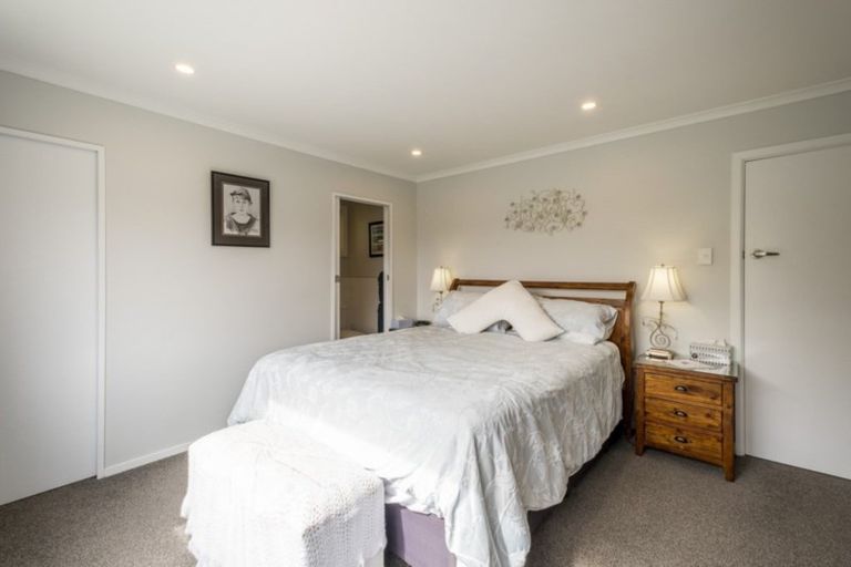 Photo of property in 4a Rutland Street, Picton, 7220