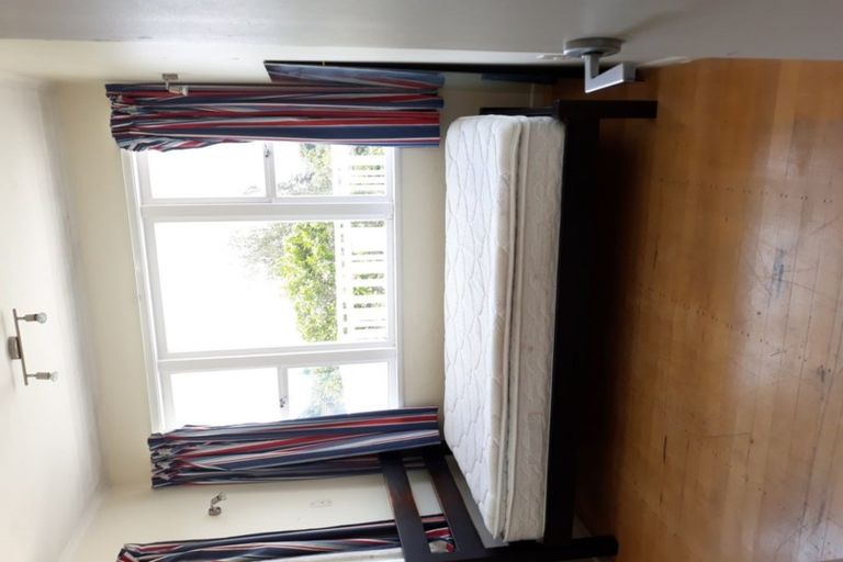 Photo of property in 152 Tiroroa Avenue, Te Atatu South, Auckland, 0610