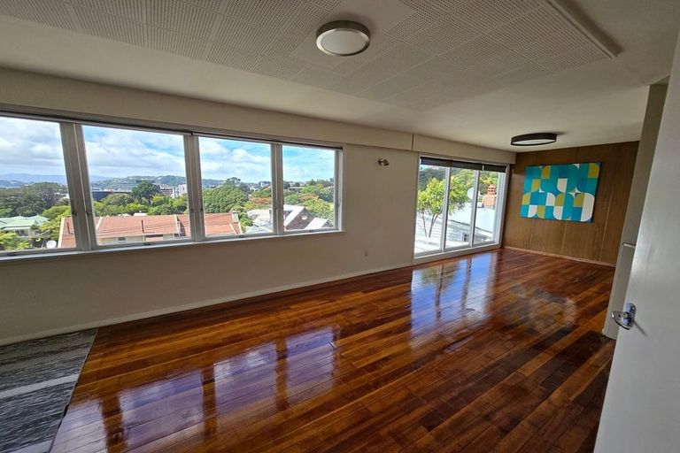 Photo of property in 15 Barton Terrace, Thorndon, Wellington, 6011