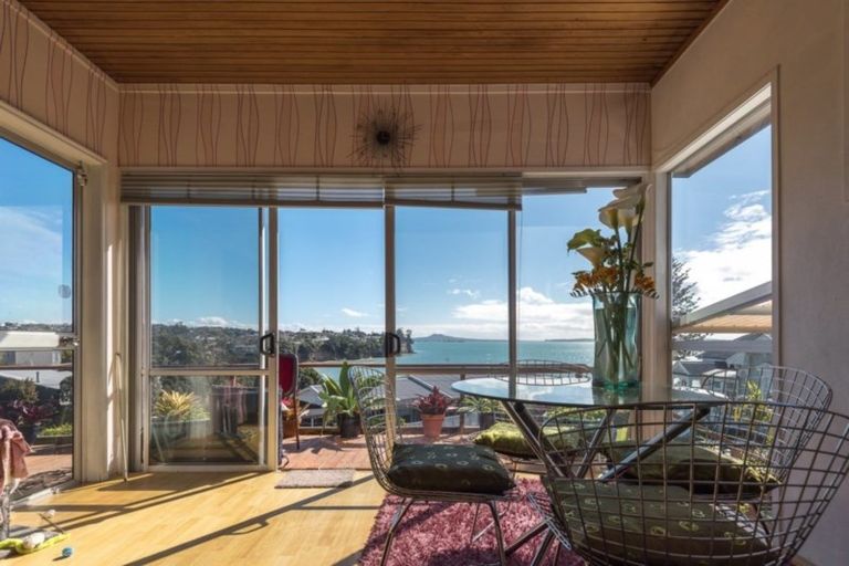 Photo of property in 11 Rangitoto View Road, Cockle Bay, Auckland, 2014