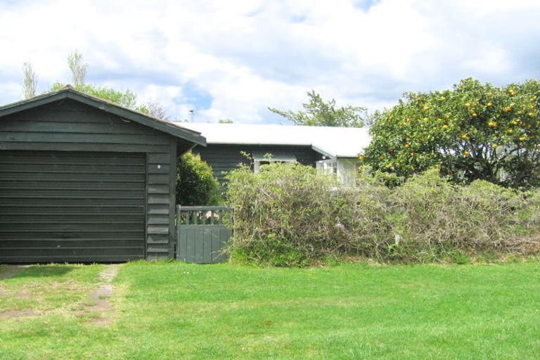 Photo of property in 9 Waana Street, Mourea, Rotorua, 3074