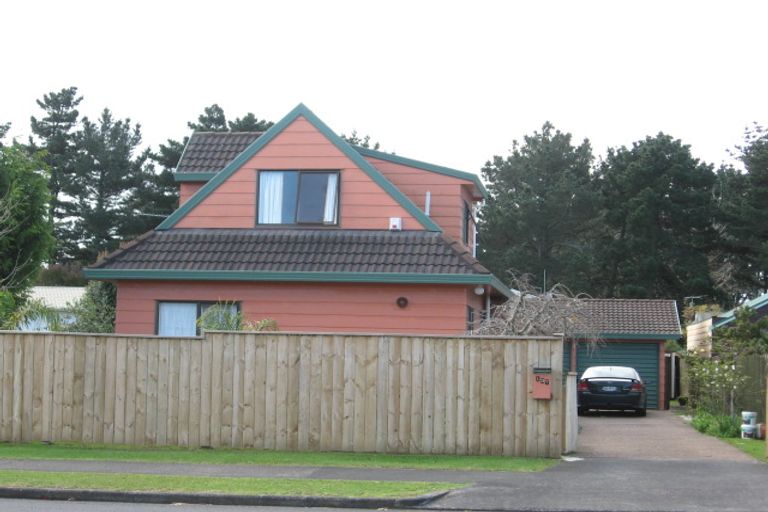 Photo of property in 137 Carnoustie Drive, Wattle Downs, Auckland, 2103