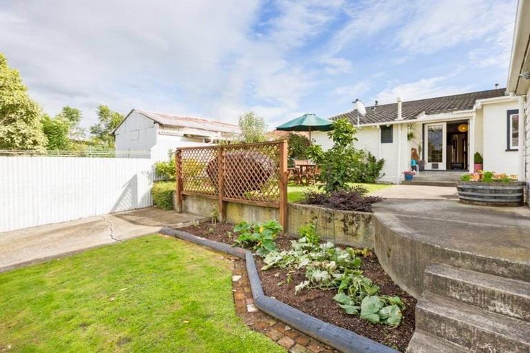 Photo of property in 6 Karaka Street, Hokowhitu, Palmerston North, 4410