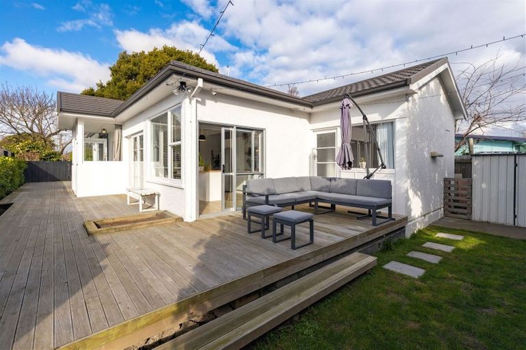 Photo of property in 7c Avonhead Road, Avonhead, Christchurch, 8042