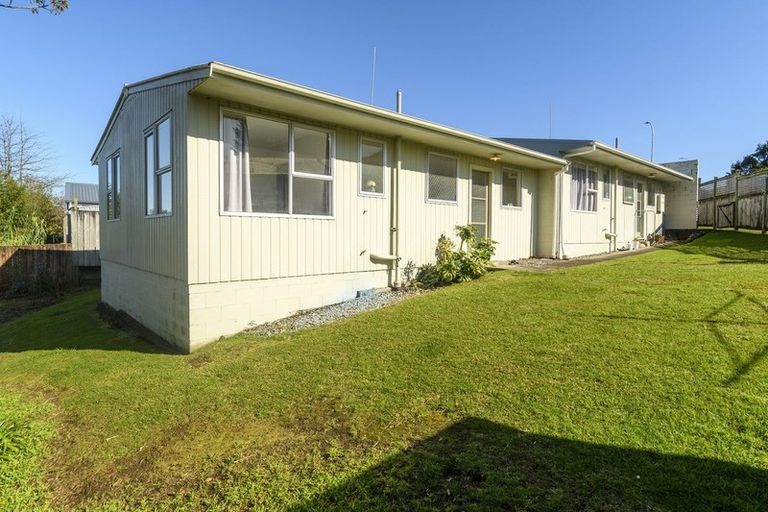 Photo of property in 2b Slade Street, Greerton, Tauranga, 3112