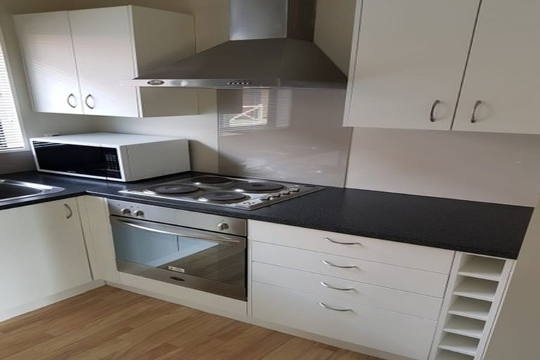 Photo of property in 6/199a Grant Road, Thorndon, Wellington, 6011