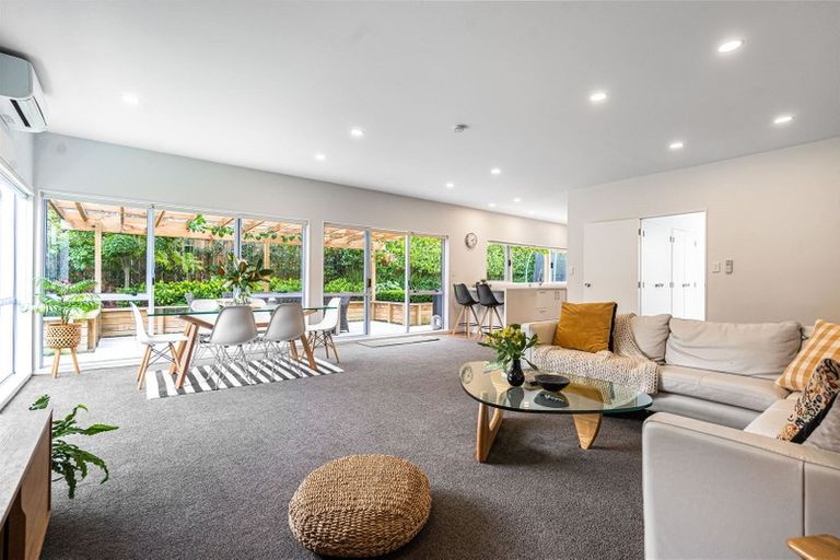 Photo of property in 2/54 Norwood Road, Bayswater, Auckland, 0622