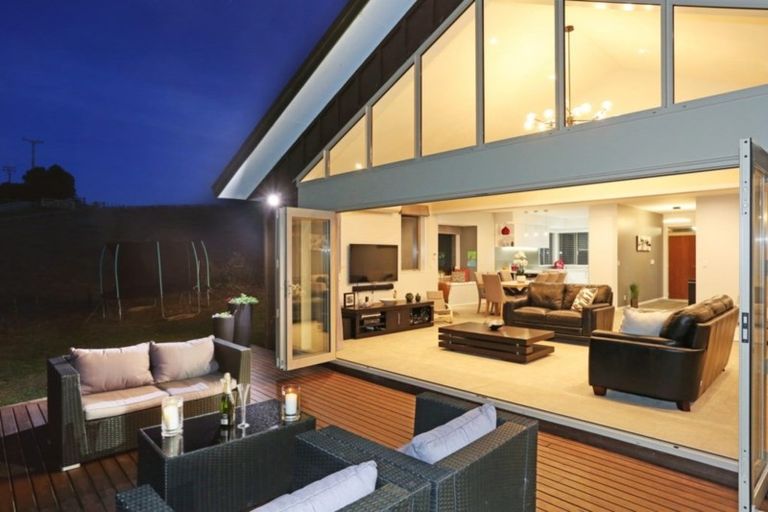 Photo of property in 105 Medhurst Road, Bombay, 2675