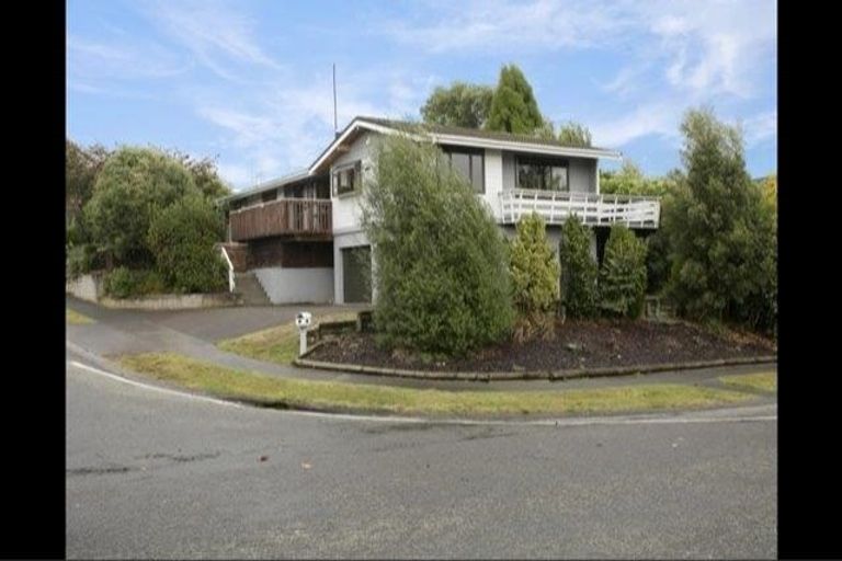 Photo of property in 73 Hyde Avenue, Richmond Heights, Taupo, 3330