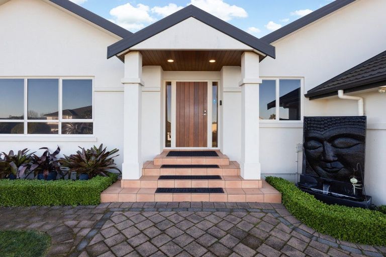 Photo of property in 17 Strathconnan Court, Rototuna, Hamilton, 3210