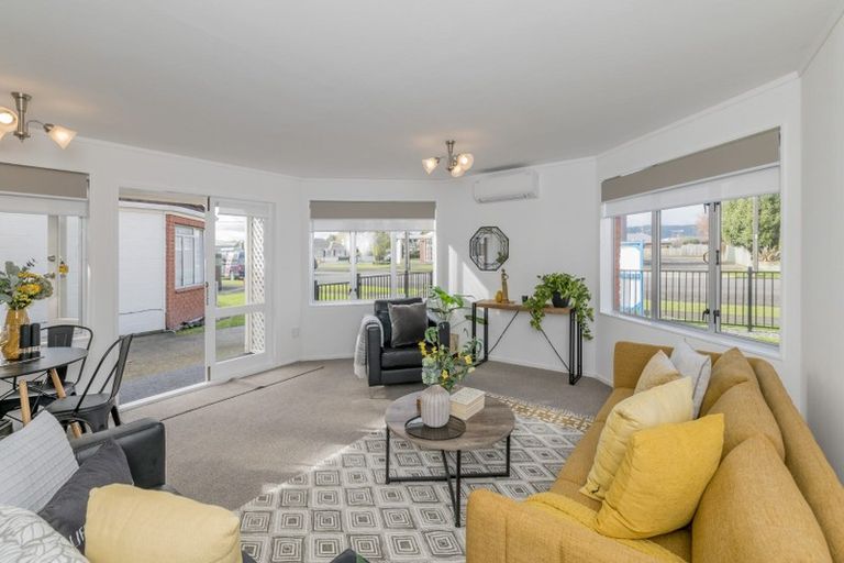 Photo of property in 4/53 Bristol Street, Levin, 5510