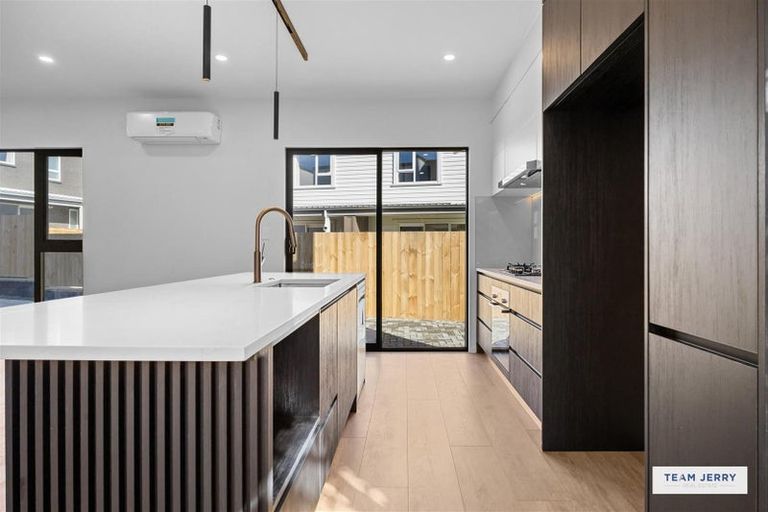 Photo of property in 339c Bucklands Beach Road, Bucklands Beach, Auckland, 2012