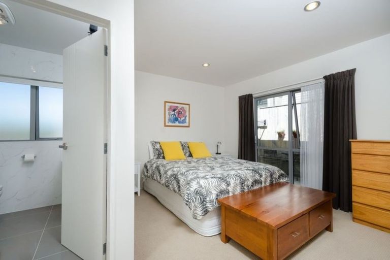 Photo of property in 18 Alloway Street, Westgate, Auckland, 0614