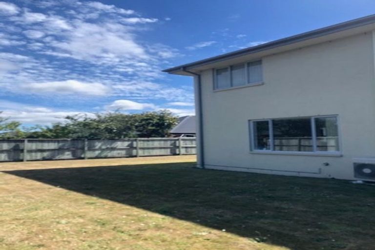 Photo of property in 8 Mcmahon Drive, Aidanfield, Christchurch, 8025