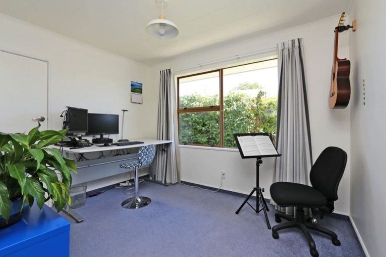 Photo of property in 55 Upham Crescent, Taradale, Napier, 4112