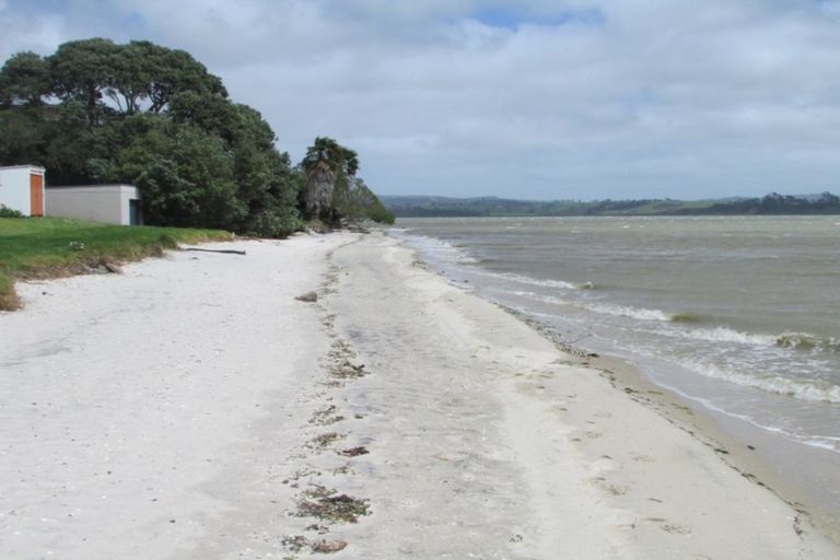 Photo of property in 91 Torkar Road, Clarks Beach, 2122