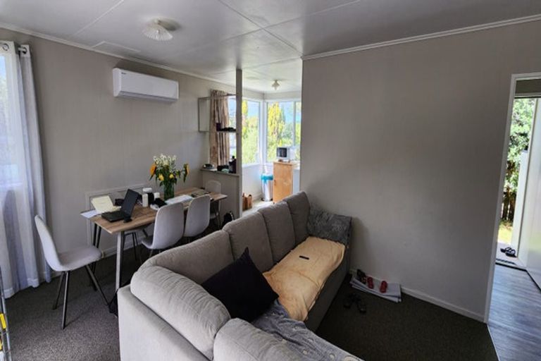 Photo of property in 21 Shearwater Street, One Tree Point, 0118