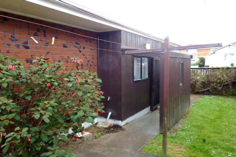 Photo of property in 2/87 Cook Street, Howick, Auckland, 2014
